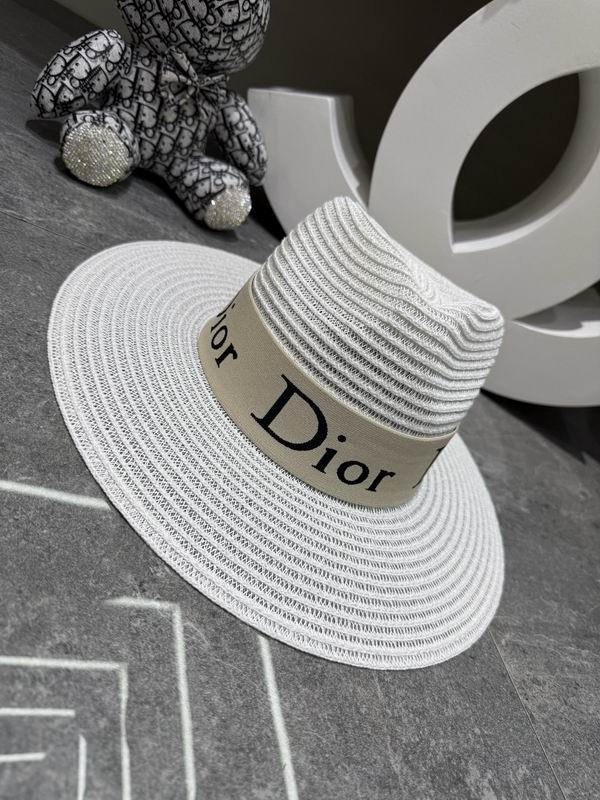 Dior top hat dx111